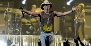 Kenny Chesney Announces Tour Postponed to 2022