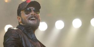 Eric Church Gets Vaccinated Publicly To Get Back To Concerts