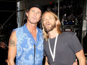 Chad Smith and Taylor Hawkins