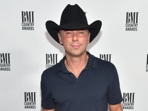 Kenny Chesney Releases Song In Honor Of His Late Pitbull