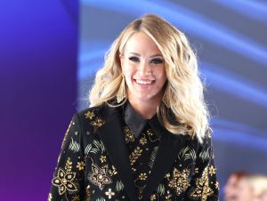 Carrie Underwood To Fans: 'You Aways Go Above and Beyond'