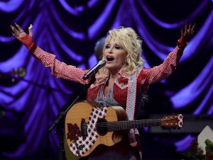 Dolly Parton Debunks CDB Products Using Her Name