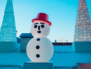 Decoration of snowman statue