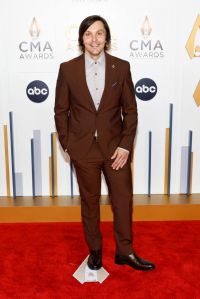 Charlie Worsham attends the 57th Annual CMA Awards