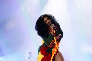 SZA performing at the Global Citizen Festival 2022: Accra