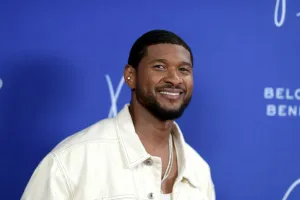 Usher at the 2022 Beloved Benefit