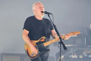 David Gilmour performs live on stage at Madison Square Garden