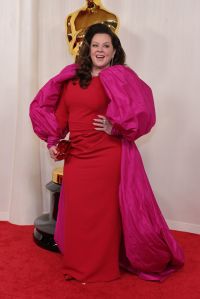 Melissa McCarthy attends the 96th Annual Academy Awards
