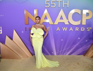 Taraji P. Henson at the 55th NAACP Image Awards - Red Carpet
