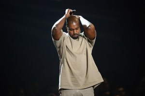 Kanye at the 2015 MTV Video Music Awards - Fixed Show