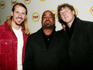 Darius Rucker Will Attend His High School Reunion - Darius in black with Hootie bandmates Jim Sonefeld and Mark Bryan a special screening of TNT's "The Goodbye Girl" at Cinema 1, January 12, 2004, as they attend in New York City.