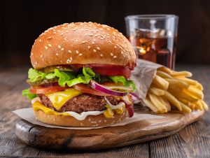 A juicy burger. The best South Carolina burger has been revealed, thanks to the tasting experts at Reader's Digest.