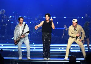 Jonas Brothers Five Albums. One Night. The World Tour. - Las Vegas, NV