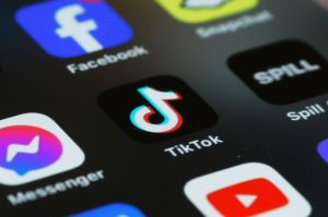 TikTok and other apps that are popular in Gen-Z slang