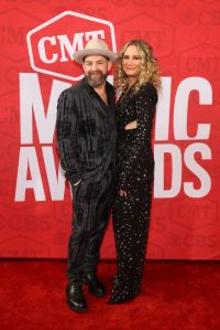 Kristian Bush and Jennifer Nettles of Sugarland attend the 2024 CMT Music Awards.