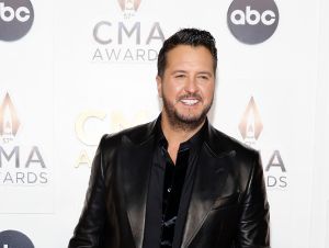 Luke Bryan Doesn't Want To Track His Kids - Luke dressed in black.